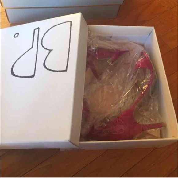 Bp sandals size 5 SOLD - Picture 4 of 4