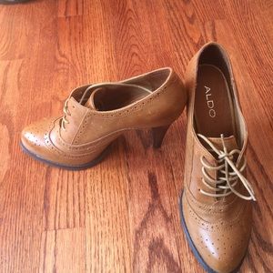 ALDO high heeled Oxfords