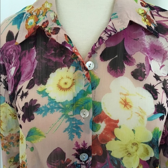 Living Doll Floral Blouse - Picture 2 of 4