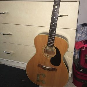 UNIVIX GUITAR