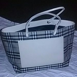 Burberry Tote