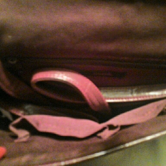 Clutch - Picture 2 of 2