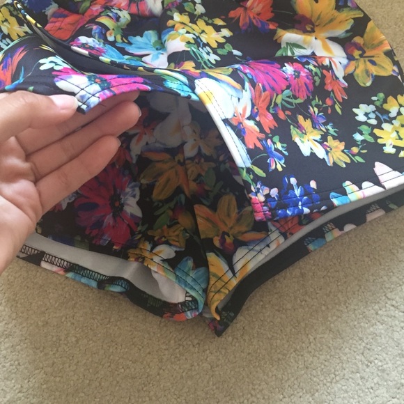 Trinity skort - Picture 2 of 4