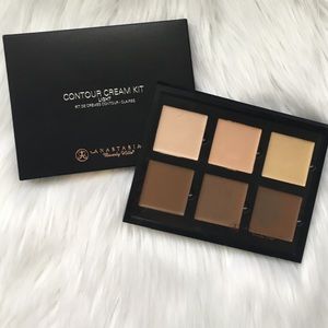 ABH cream contour kit in Light