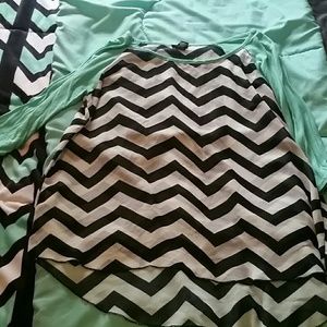 Chevron top