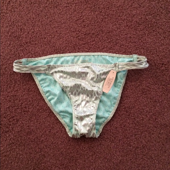 (NEW) Victoria's Secret bikini bottom