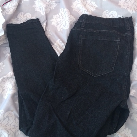 FOREVER 21+ skinny jeans