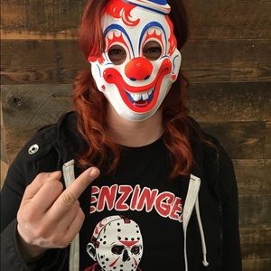 Meet your Posher, Vj