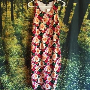 Midi floral body con dress plus size