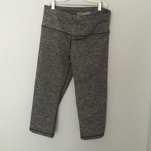 Grey Victoria's Secret crop leggings