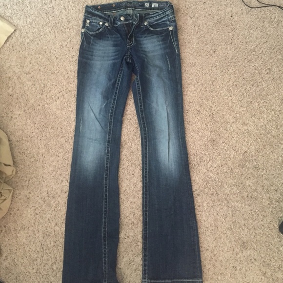 Miss Me Jeans - Picture 2 of 3