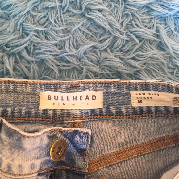 Bullhead Low Rise Short Denim Shorts - Picture 3 of 3