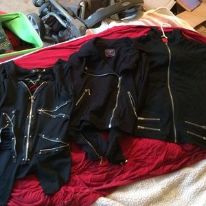 Lot of 3 shirts black with zippers