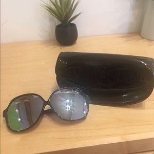 Mirror sunglasses