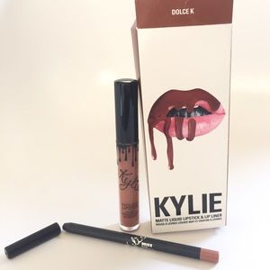 Kylie Dolce K Liner & Matte Lipstick