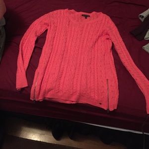 American eagle sweater