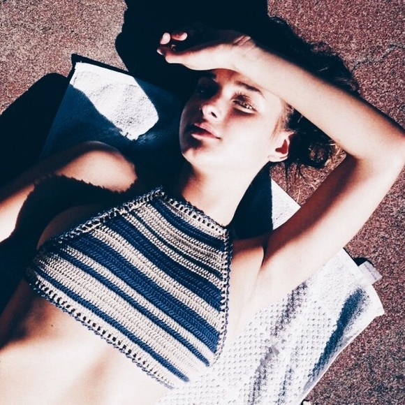 ITS HERE!! Blue and Tan crop top🔆 - Picture 2 of 4