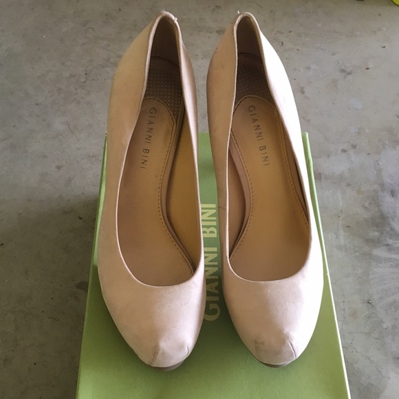 Gianni Bini "Lilli" pumps 9.5