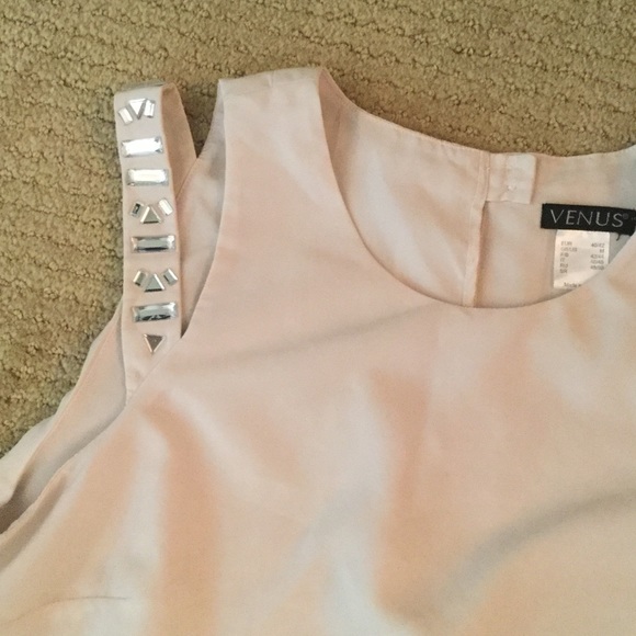 Cold shoulder top with crystal ornamentation" - Picture 2 of 3