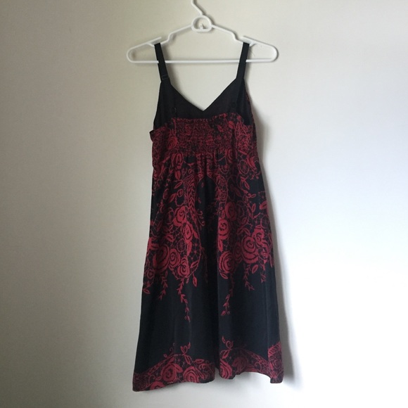 Dress - Picture 2 of 4