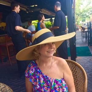 Meet your Posher, Kelly