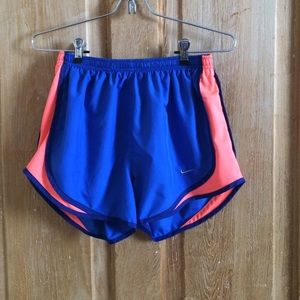Nike tempo shorts small