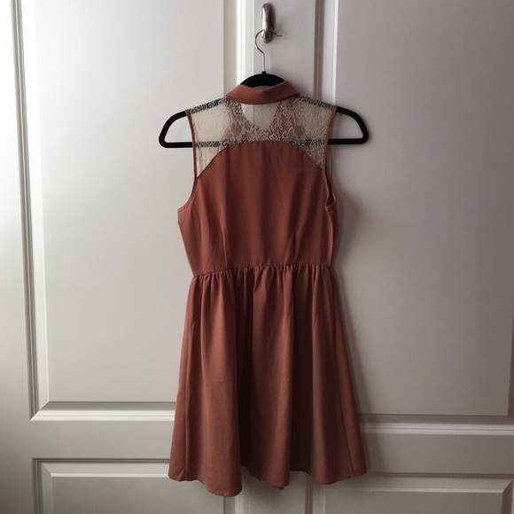 Forever 21 collared dress - Picture 2 of 3