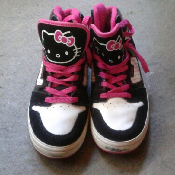 Hello Kitty Vans