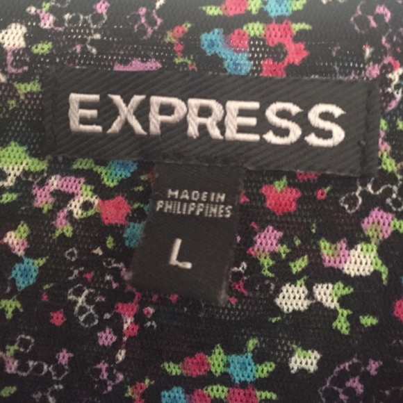 Express tank top🎉 - Picture 4 of 4