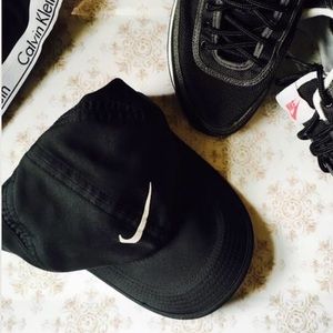 Black Nike Baseball Cap