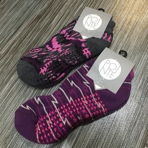 2 Pair Pointe Studio Barre Yoga Grip Socks *NWT*