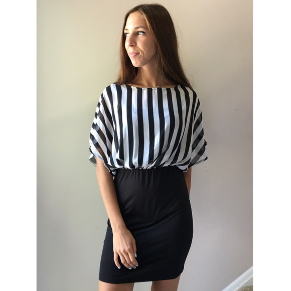 Black & White Chic Street Dress - Picture 2 of 3