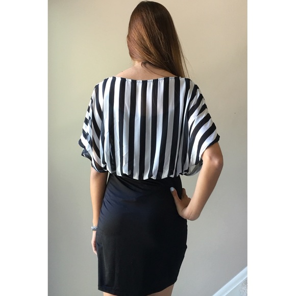 Black & White Chic Street Dress - Picture 3 of 3