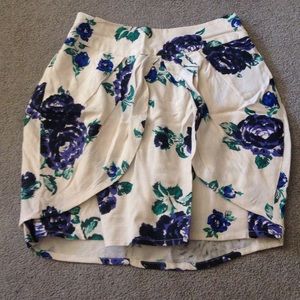 High waisted skirt