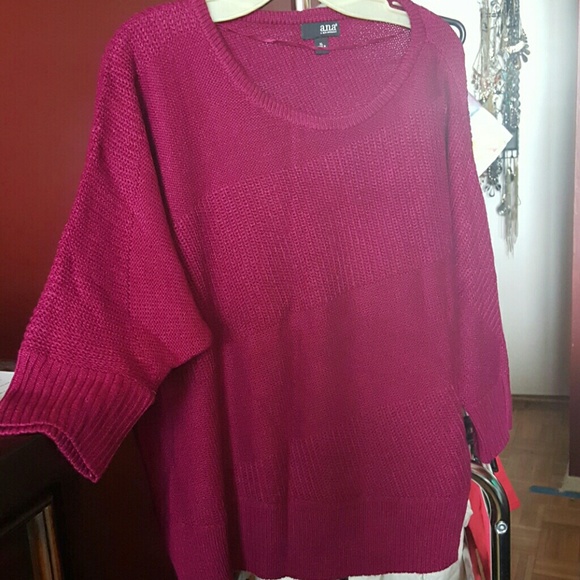 Sweater - Picture 1 of 3