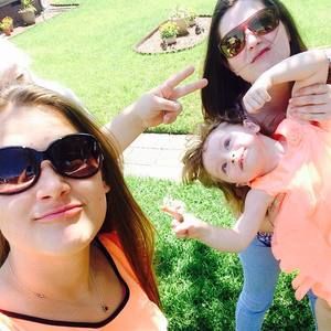 Meet your Posher, Sheana