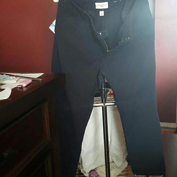 Black pants - Picture 2 of 2