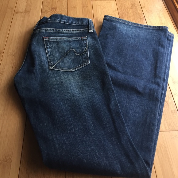 Damage Jeans - image 2