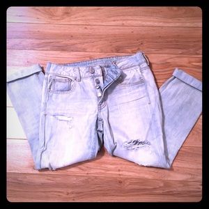 🎉SOLD🎊distressed boyfriend jeans