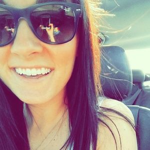 Meet your Posher, Brianna