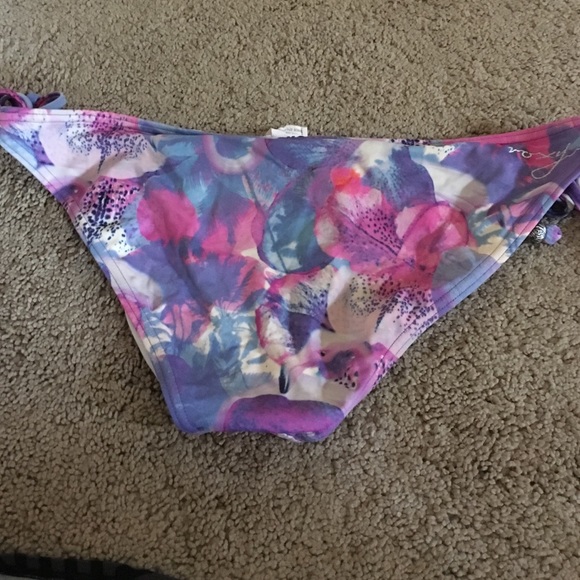 SOLD*****Two swimsuit bottoms - Picture 2 of 3