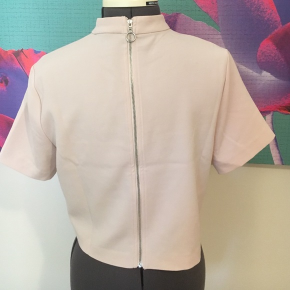 Light pink zippered crop top - Picture 3 of 4