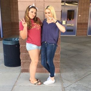 Meet your Posher, Alexis