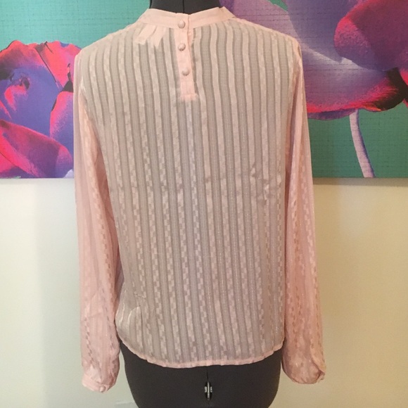 Sheer light pink blouse - Picture 3 of 4