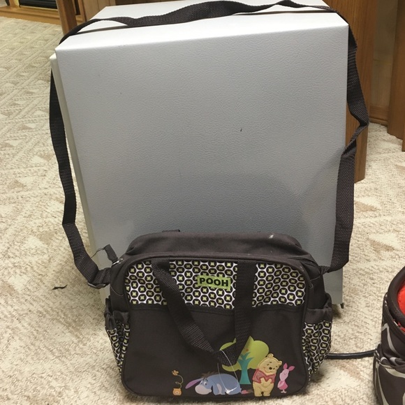Winnie the Pooh diaper bag - Picture 2 of 2
