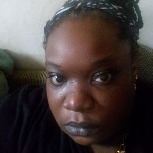 Meet your Posher, Desiree