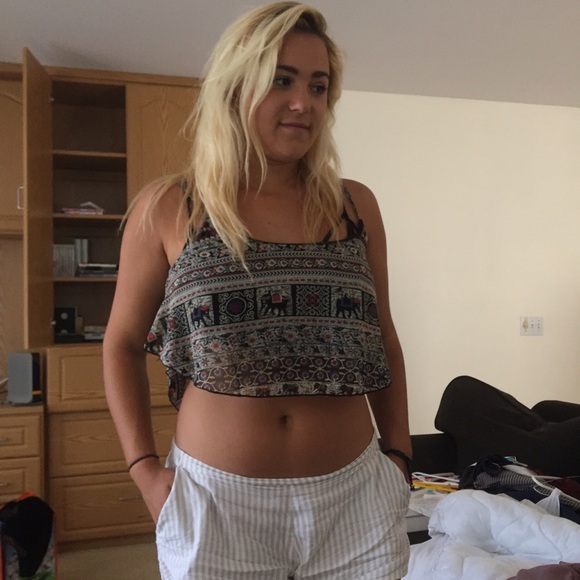 Never worm boho elephant crop top tank