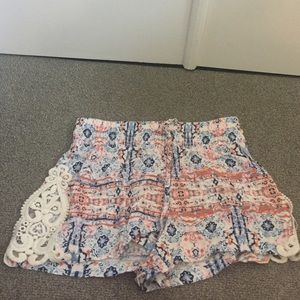 ❗️SOLD ❗️Xhilaration soft short