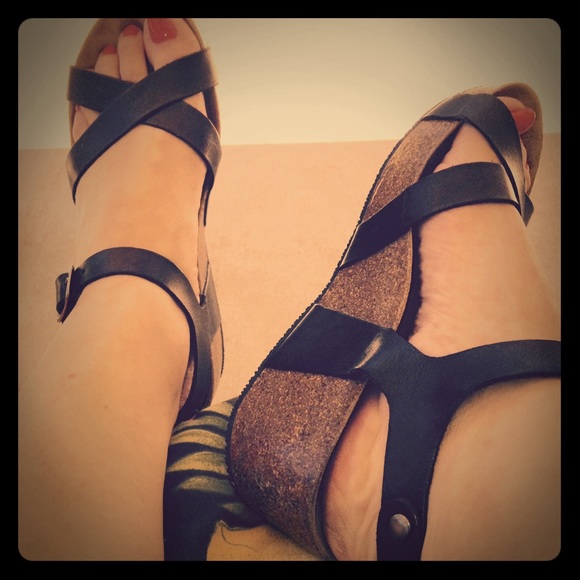Lolasabbia Black Leather Platform Sandals