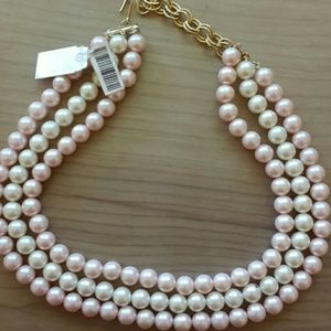 Pearl necklace  NEW
